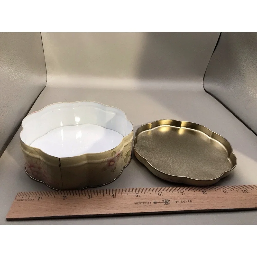 Avon Tender Blossoms Beauty‎ Dust Container Floral Tin Pink Makeup